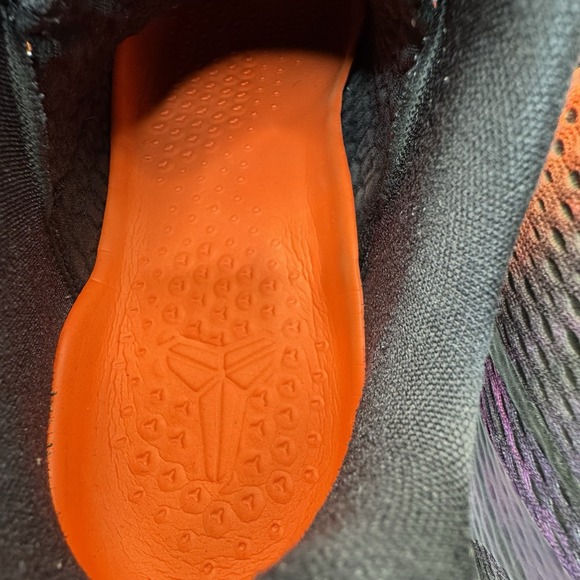 Size 10 Nike Kobe 11 Sunset 2016 836183-805  (USED & Original Box) - Picture 7 of 16